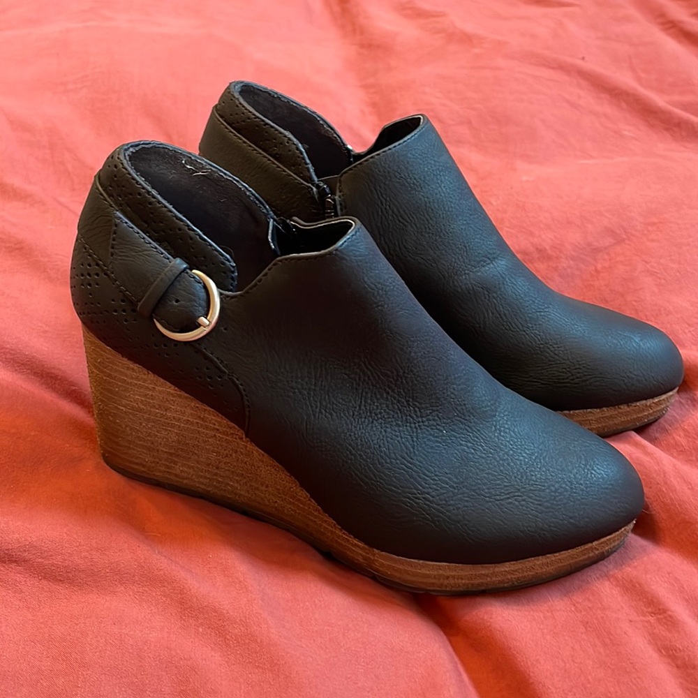 Dr. Scholl’s Wedge Bootie